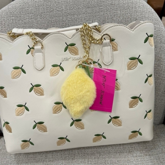 Betsey Johnson Handbags - 🤍🔹️Betsey Johnson🔹️ White Cream Lemon Fruit Shoulder Bag Tote Chain Strap NWT